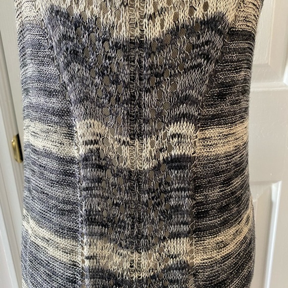 Knit Vest - Picture 12 of 12
